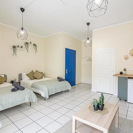 The House Apartment *